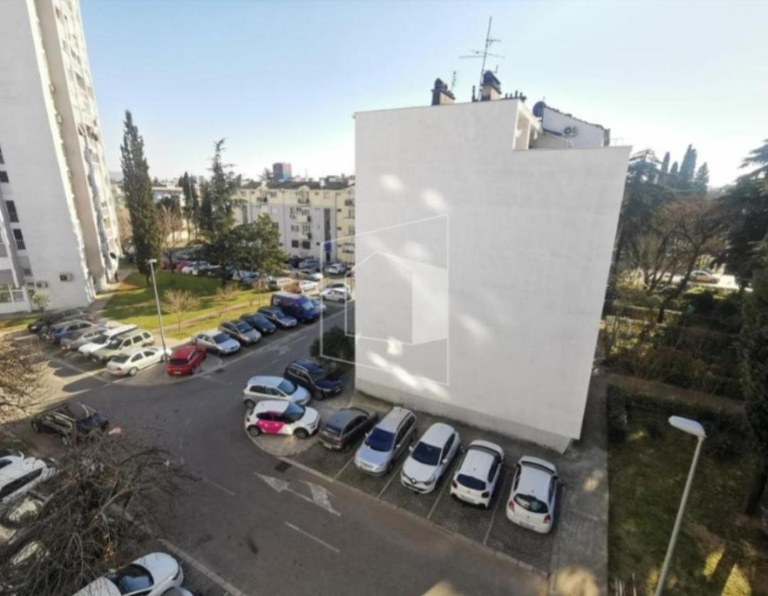 2 Bedroom Centre Apartment Podgoriţa Exterior foto
